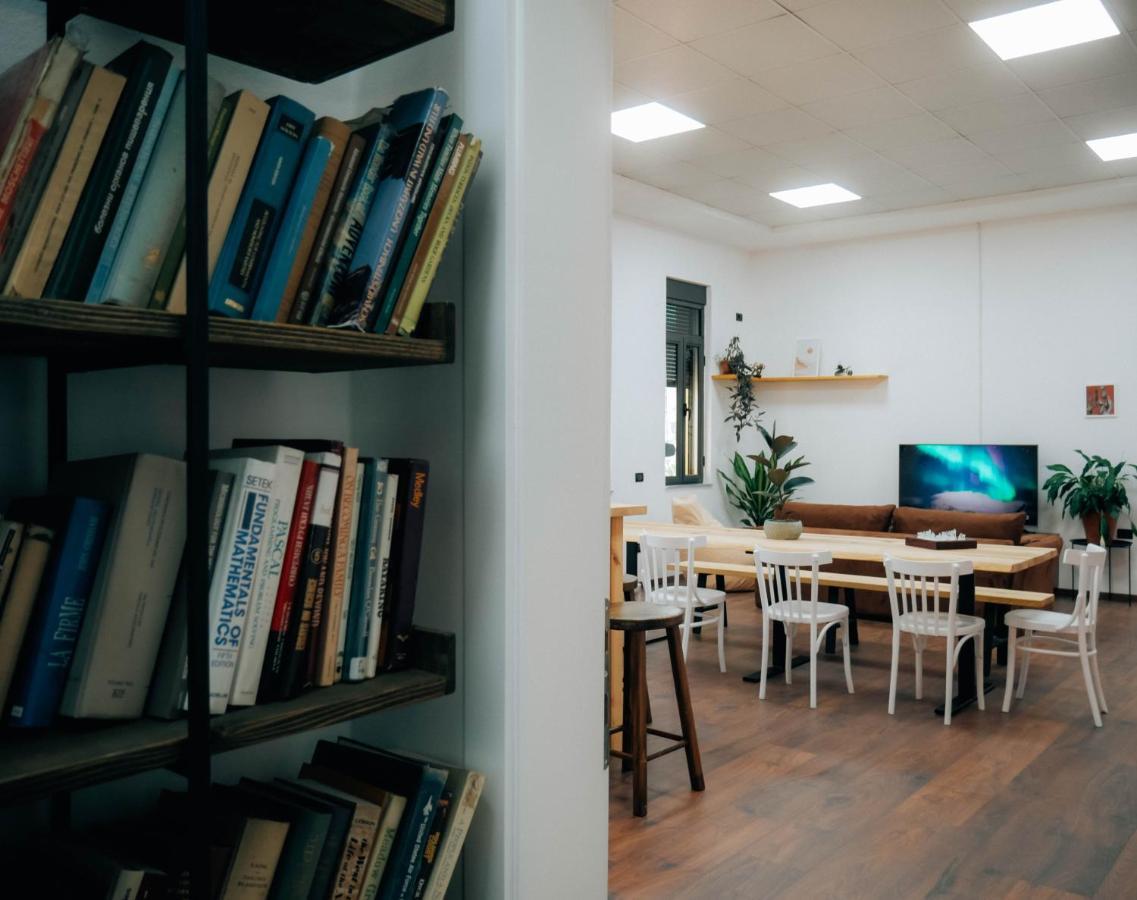 تيرانا The Maze Hostel المظهر الخارجي الصورة